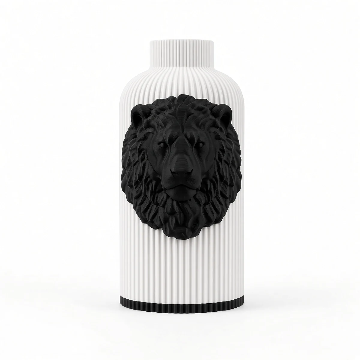 Vaso Leone — Black and White Collection, vista frontale Vaso Leone bianco e nero della Black and White Collection, vista frontale su fondo bianco.