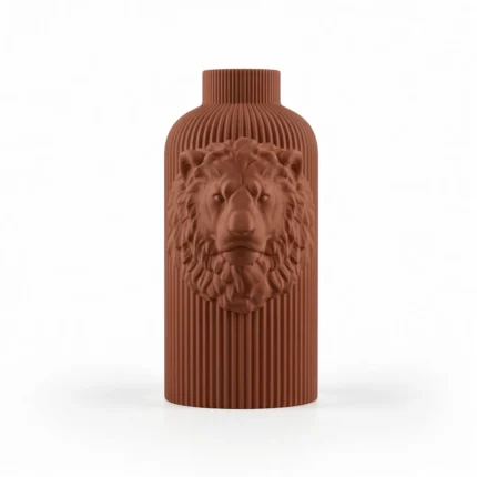 Vaso Leone marrone della Brown Collection, vista frontale su fondo bianco.