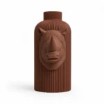 Vaso Rinoceronte marrone della Brown Collection, vista frontale su fondo bianco.