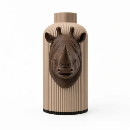 Vaso Rinoceronte marrone e crema della Marrone e Crema Collection, vista frontale su fondo bianco.